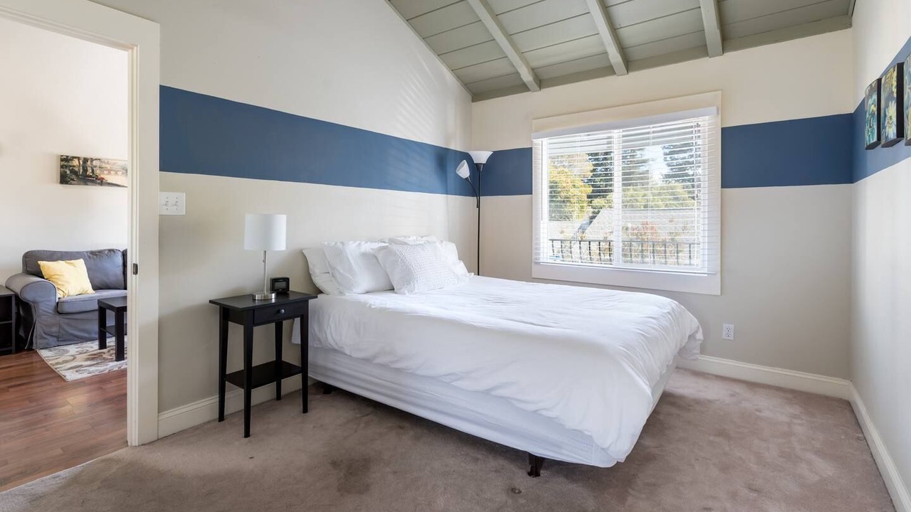 Photo of Bedroom in Shoreline West