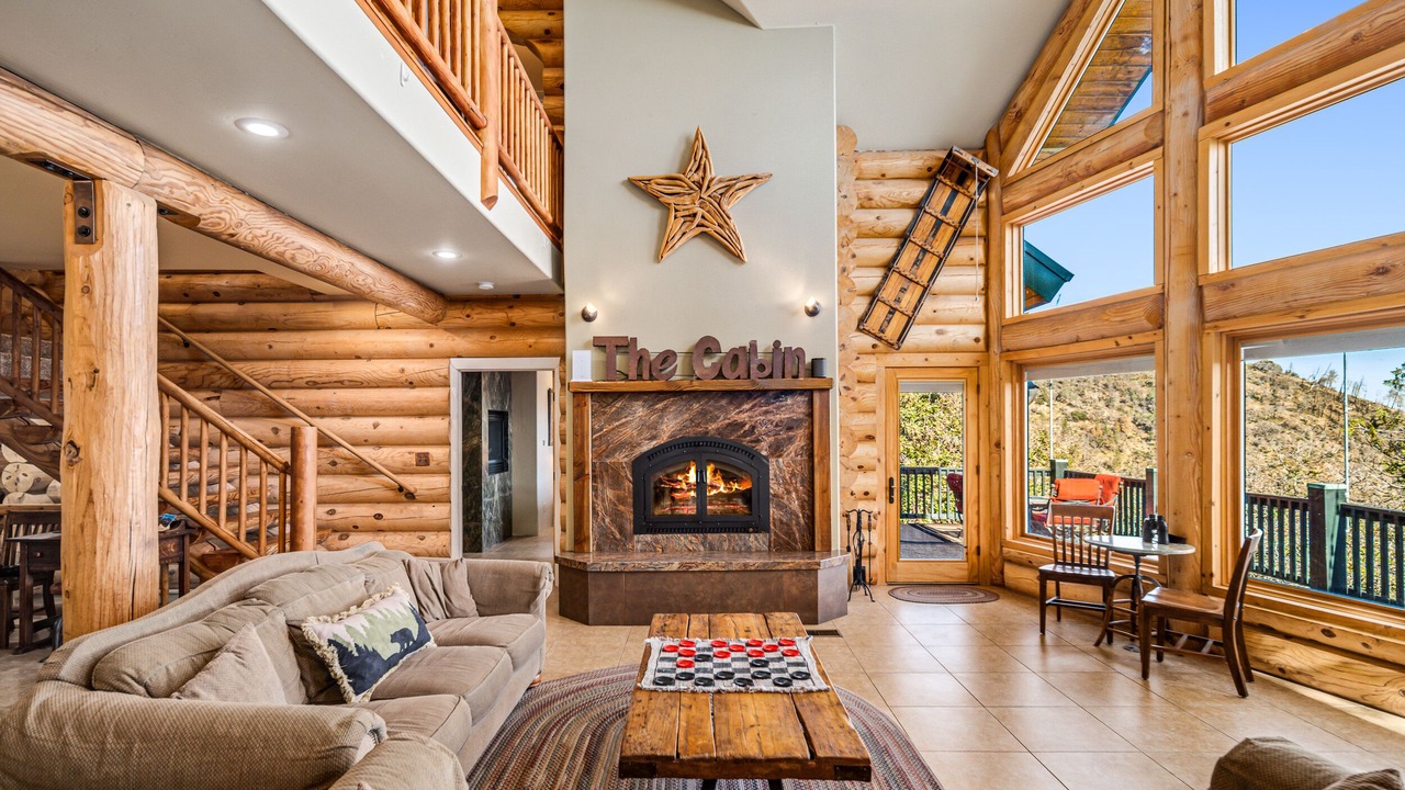 Photo of Livingroom in Alta Sierra