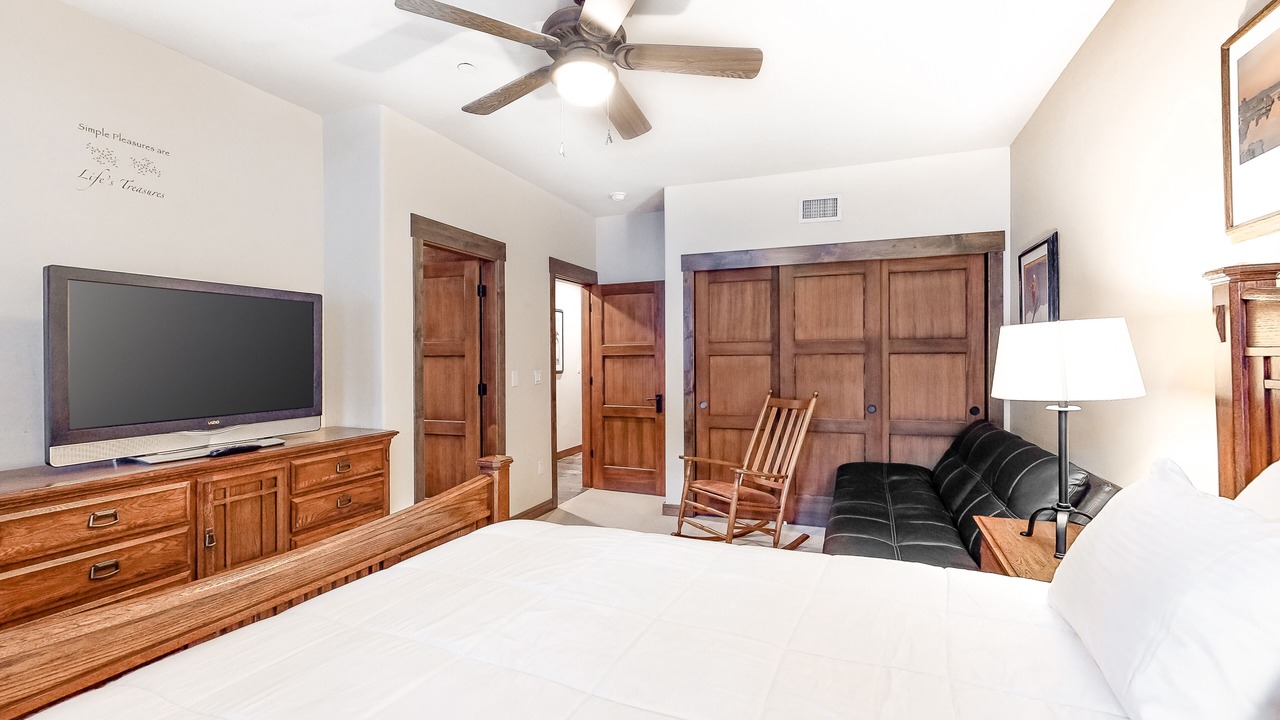 Photo of Bedroom in Woodwinds