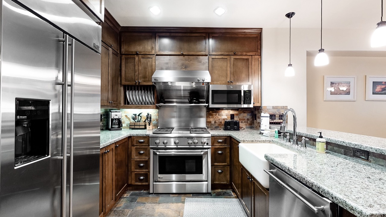 Photo of Kitchen in Woodwinds