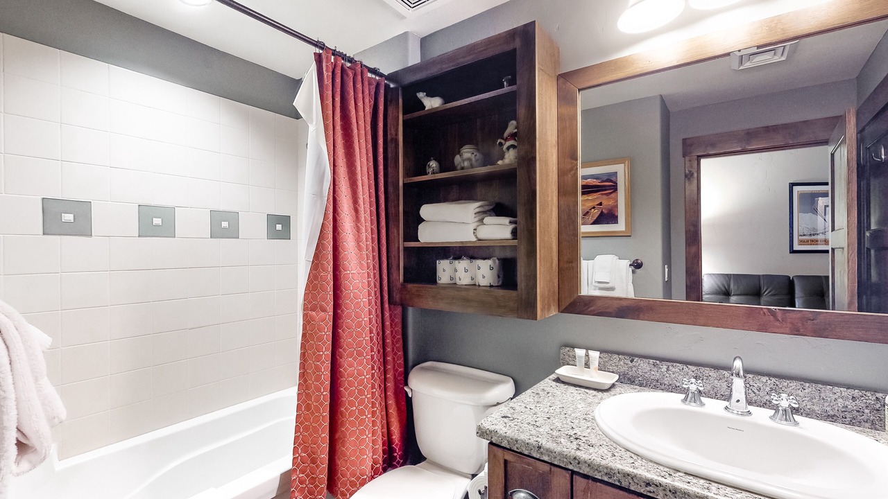 Photo of Bathroom in Woodwinds