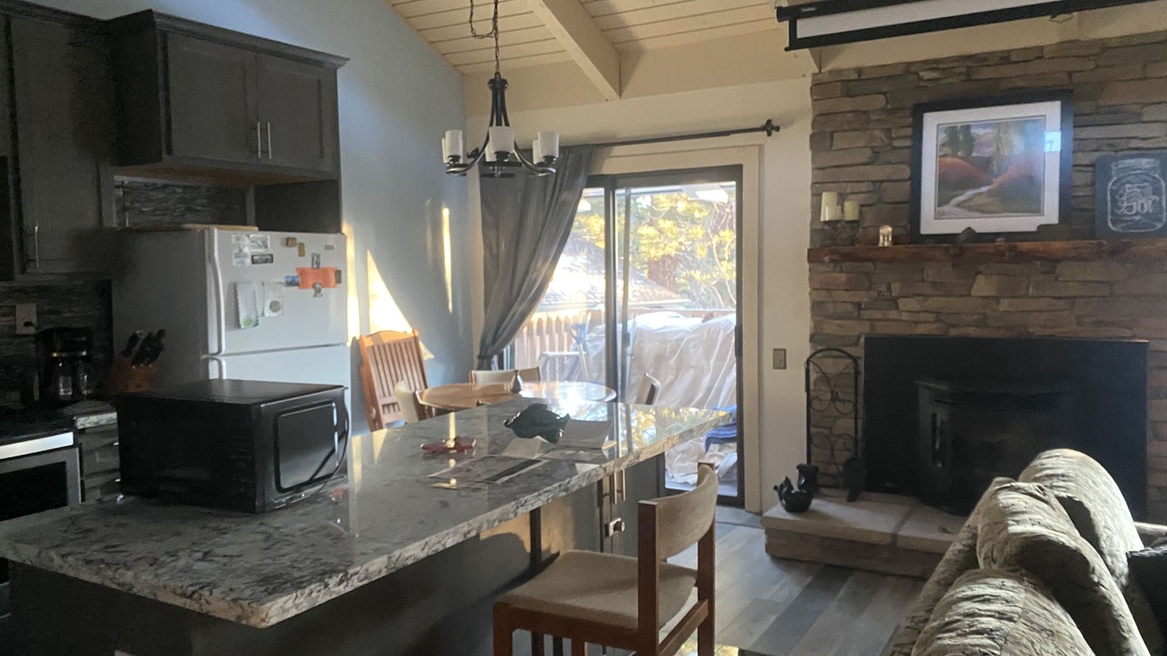Photo of Livingroom in Mammoth Lakes