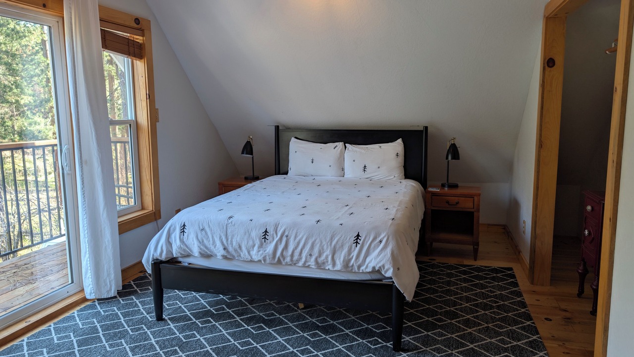 Photo of Bedroom in Midpines