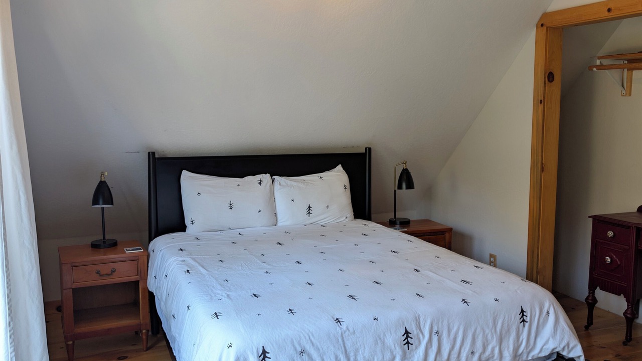 Photo of Bedroom in Midpines