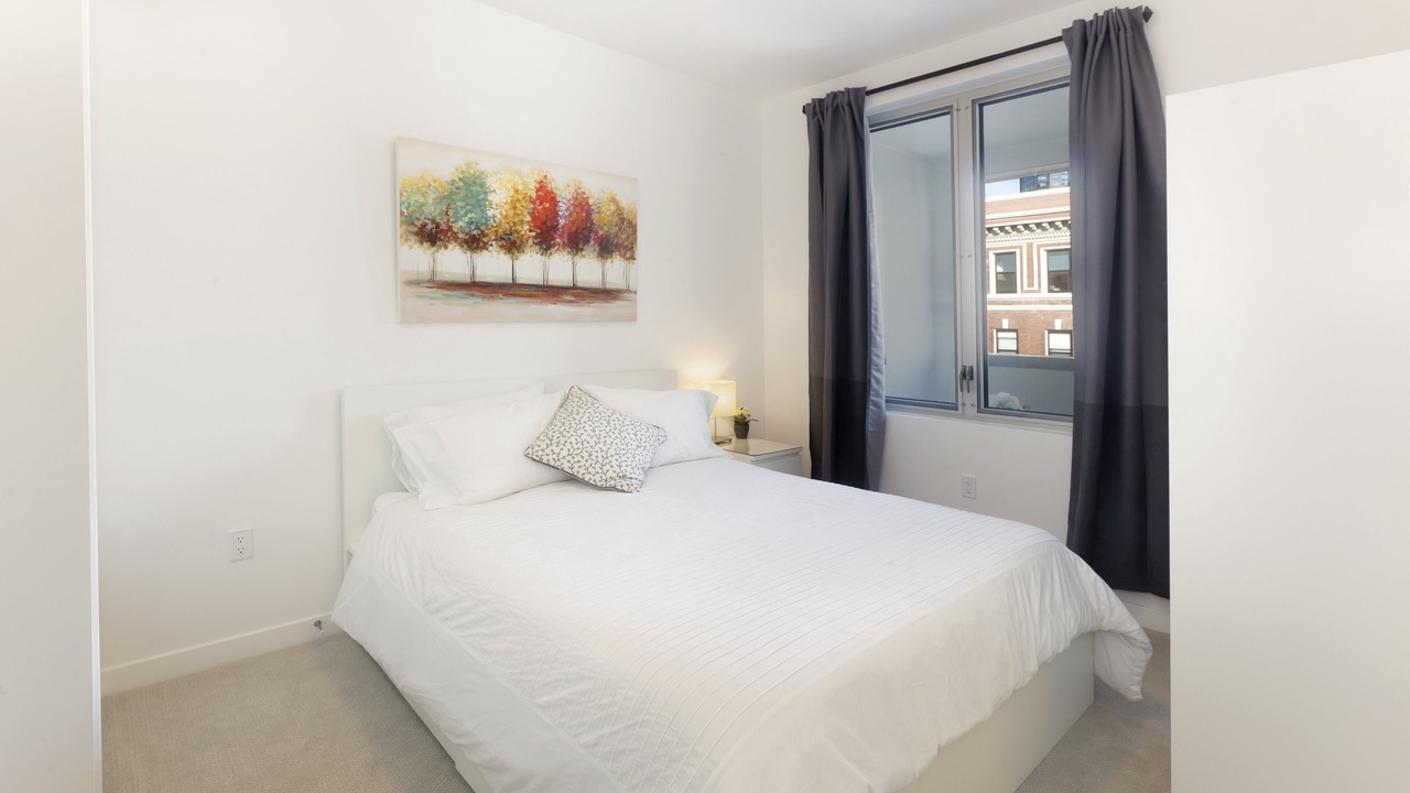 Photo of Bedroom in Downtown San Francisco