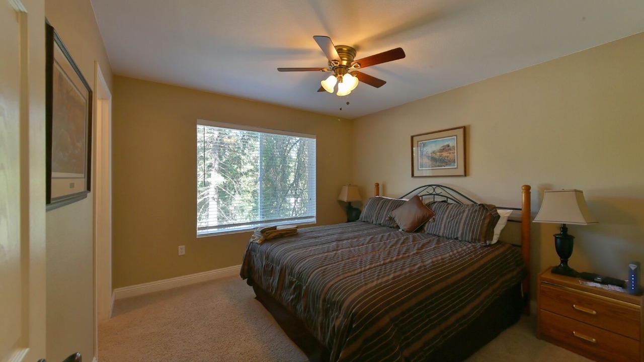 Photo of Bedroom in Shaver Lake