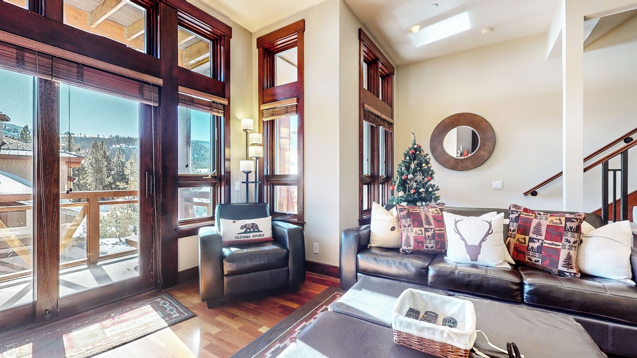 Photo of Livingroom in Mammoth Lakes