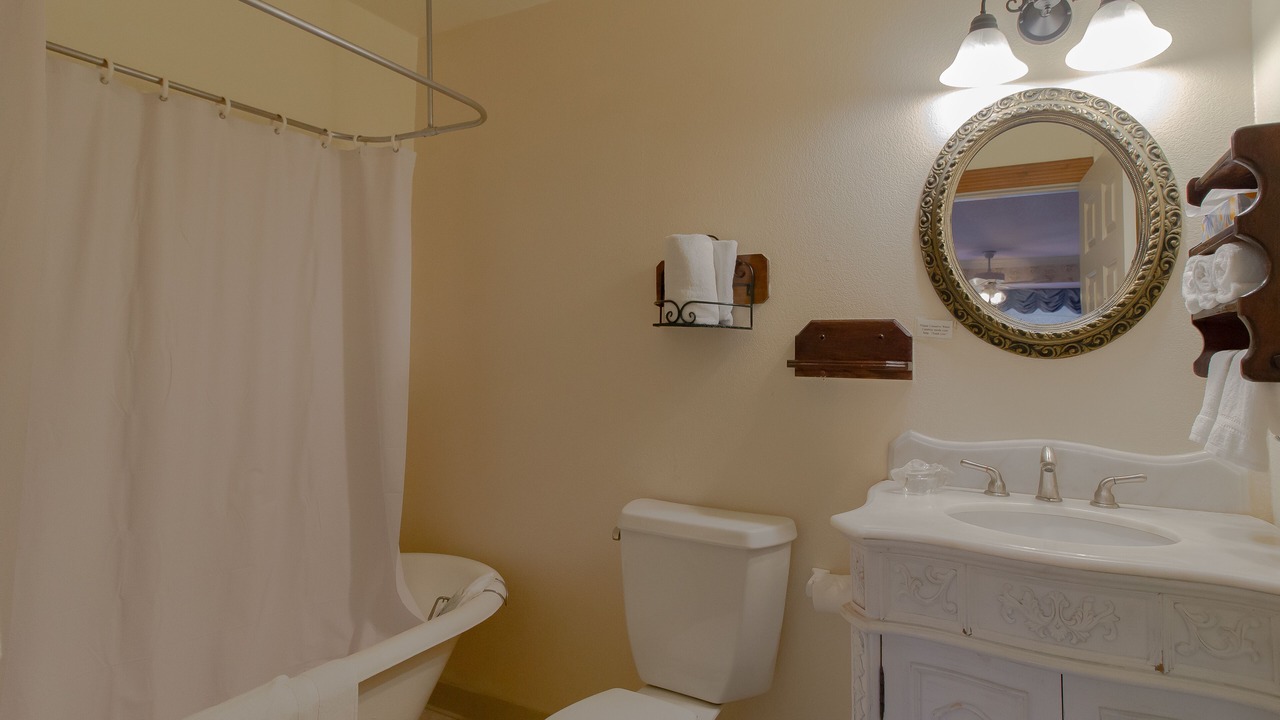 Photo of Bathroom in Lodge Hill