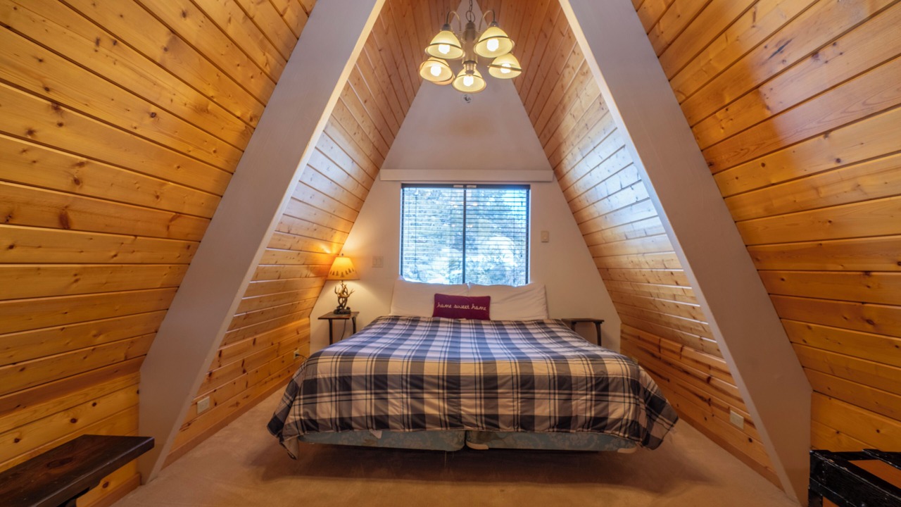 Photo of Bedroom in June Lake