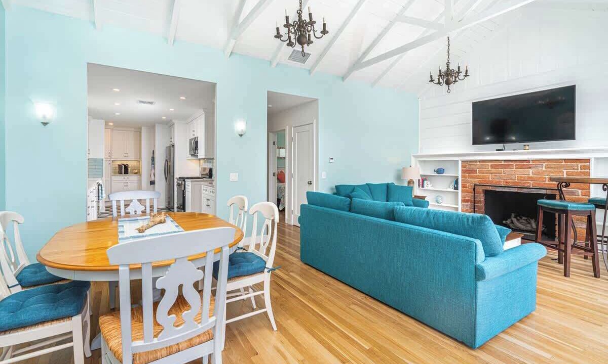 Photo of Livingroom in Newport Beach