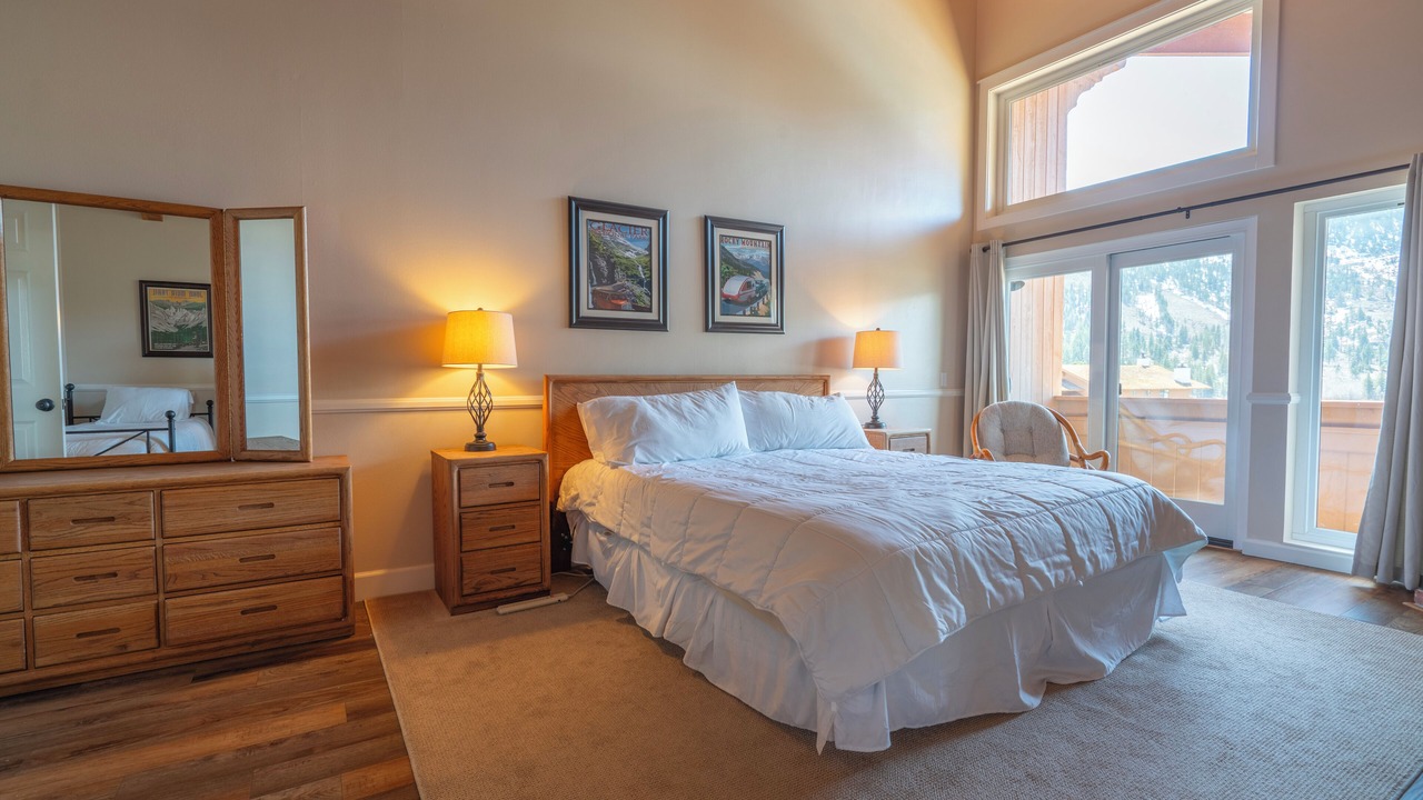 Photo of Bedroom in June Lake