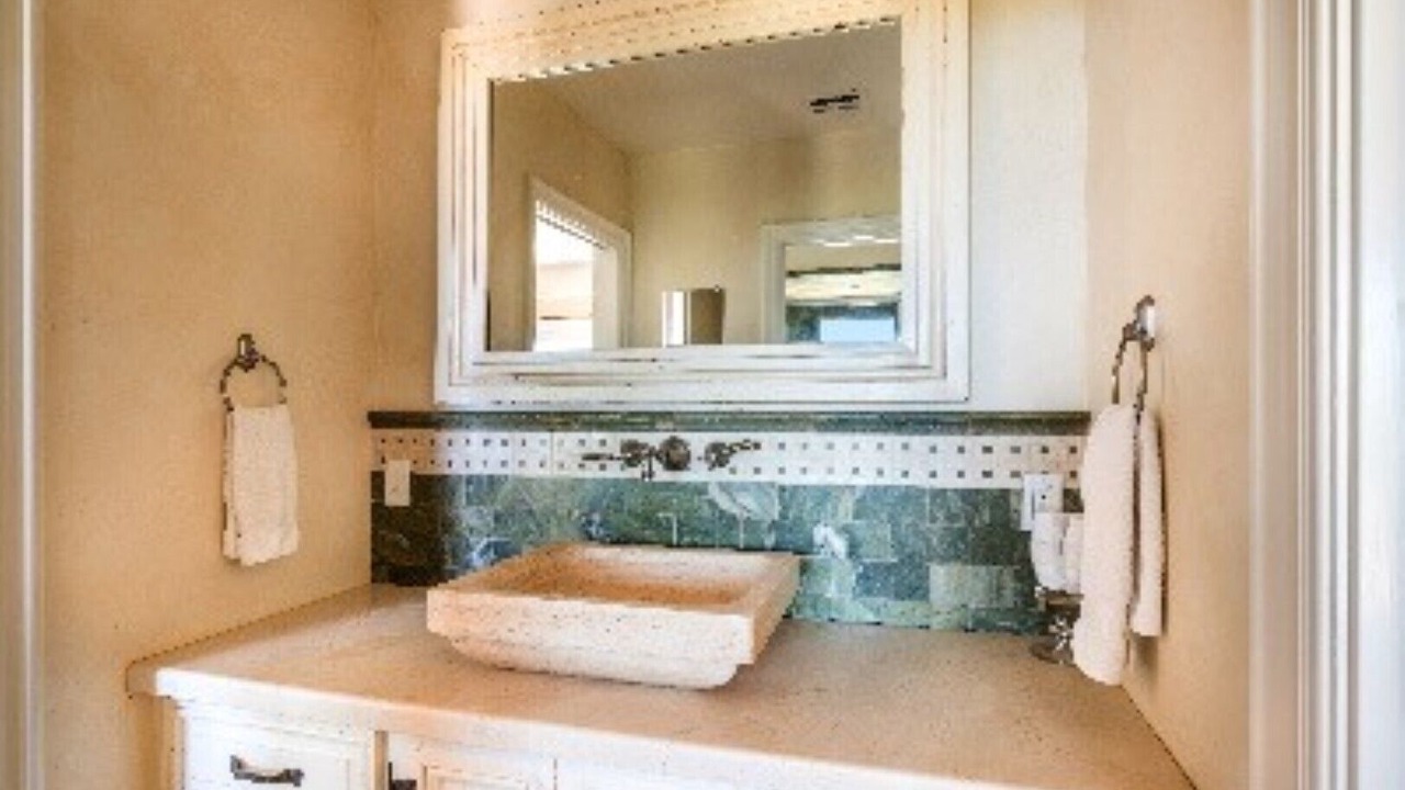 Photo of Bathroom in Eastern Malibu