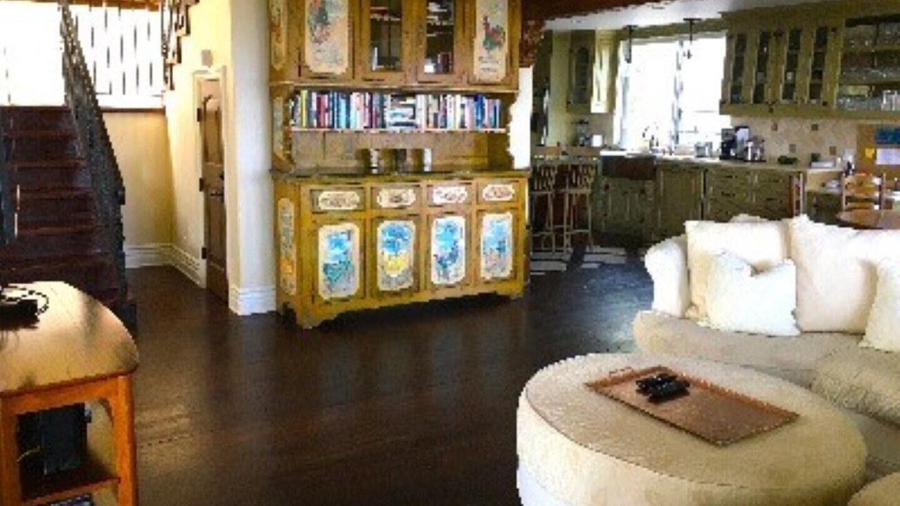 Photo of Livingroom in Eastern Malibu