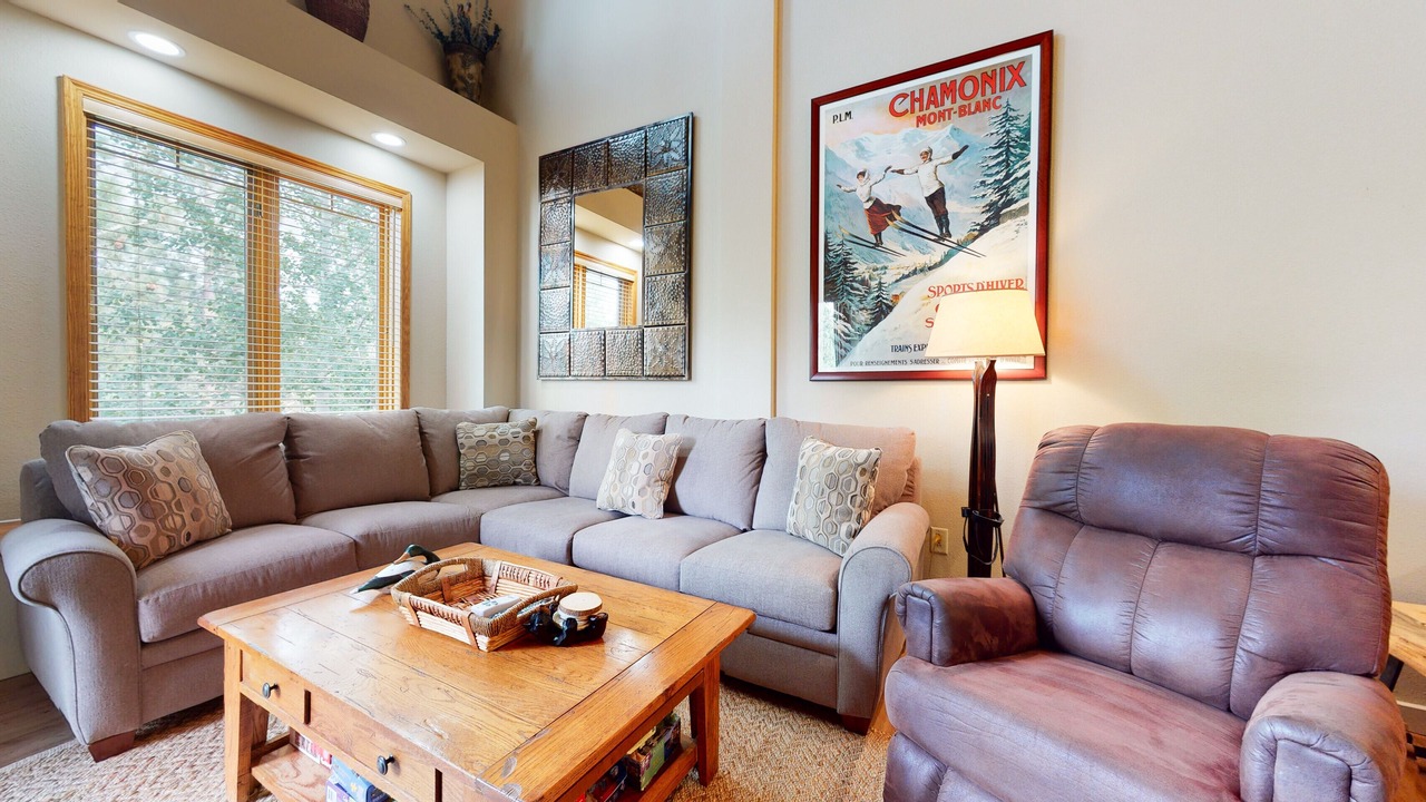 Photo of Livingroom in Mammoth Lakes