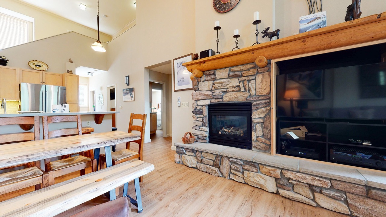 Photo of Livingroom in Mammoth Lakes