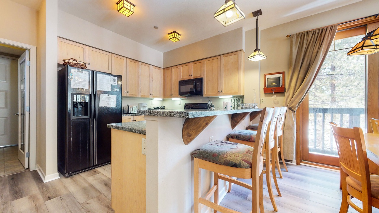Photo of Kitchen in Mammoth Lakes