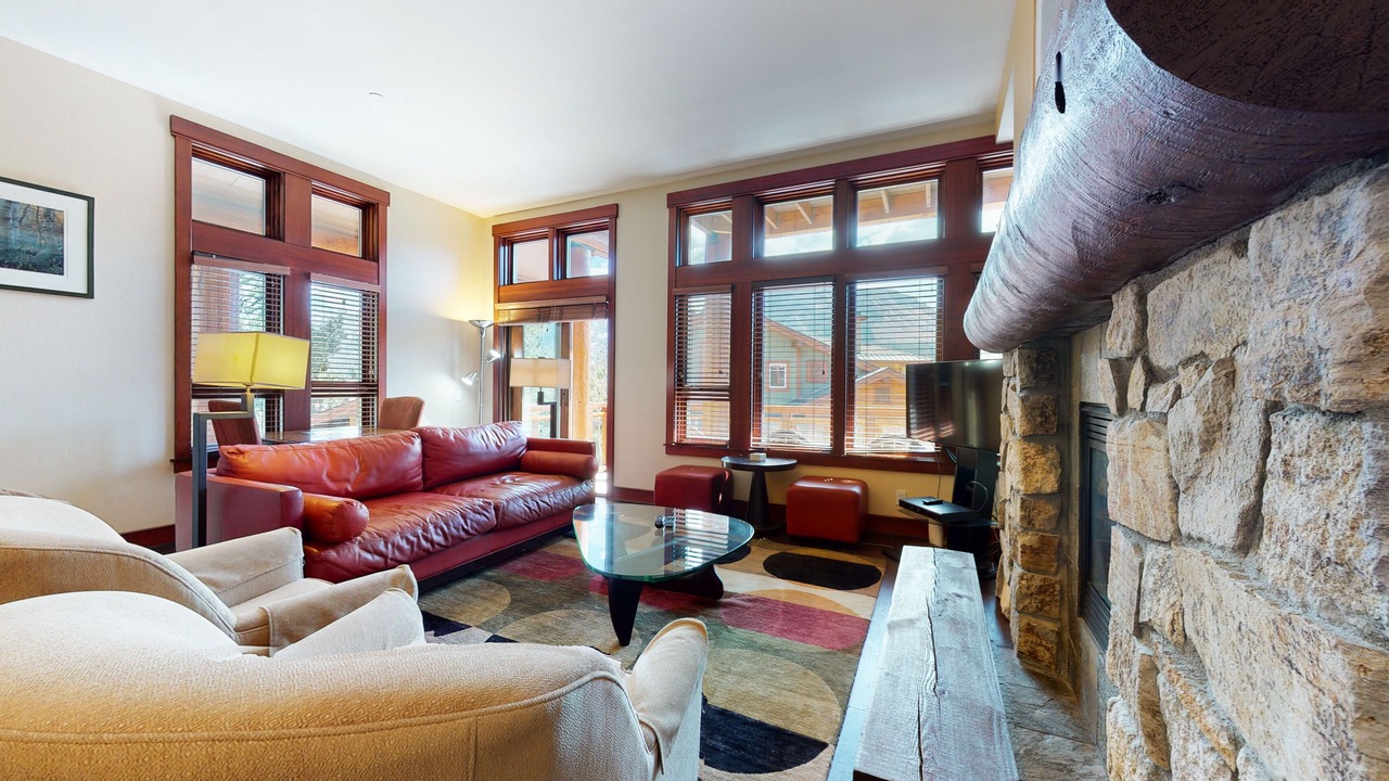 Photo of Livingroom in Mammoth Lakes