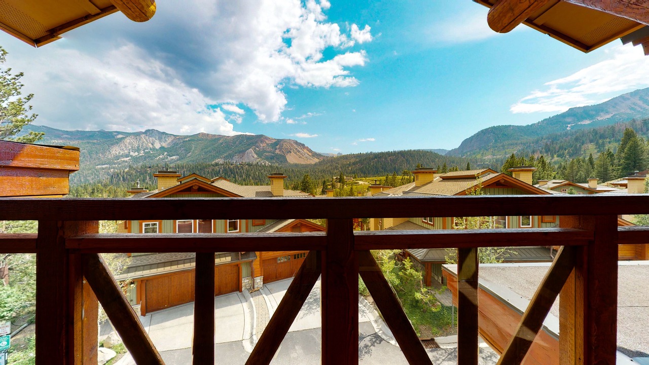 Photo of Outdoor in Mammoth Lakes