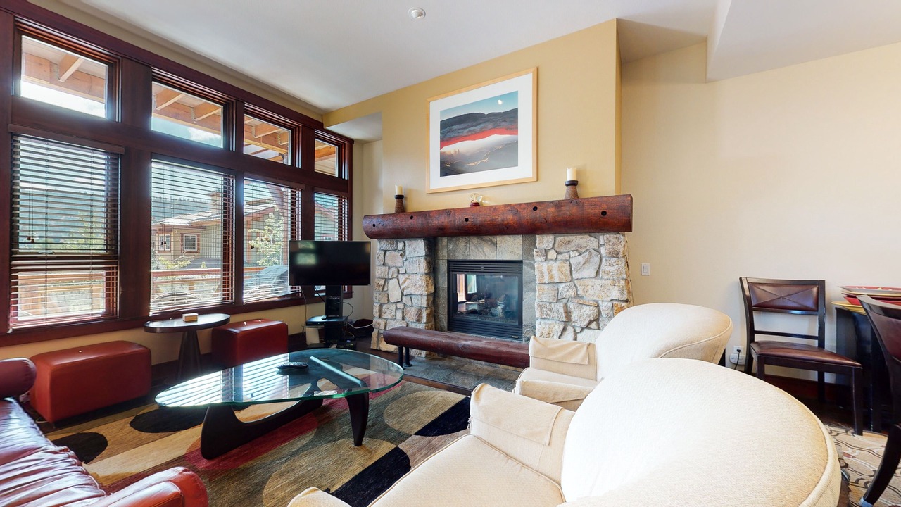 Photo of Livingroom in Mammoth Lakes