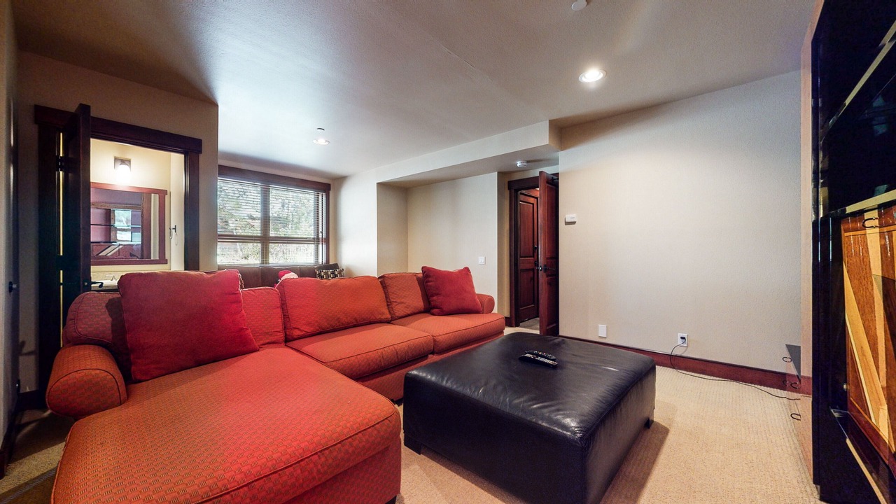 Photo of Livingroom in Mammoth Lakes