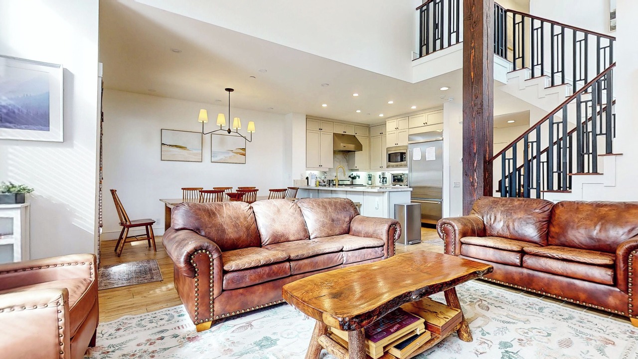 Photo of Livingroom in Mammoth Lakes