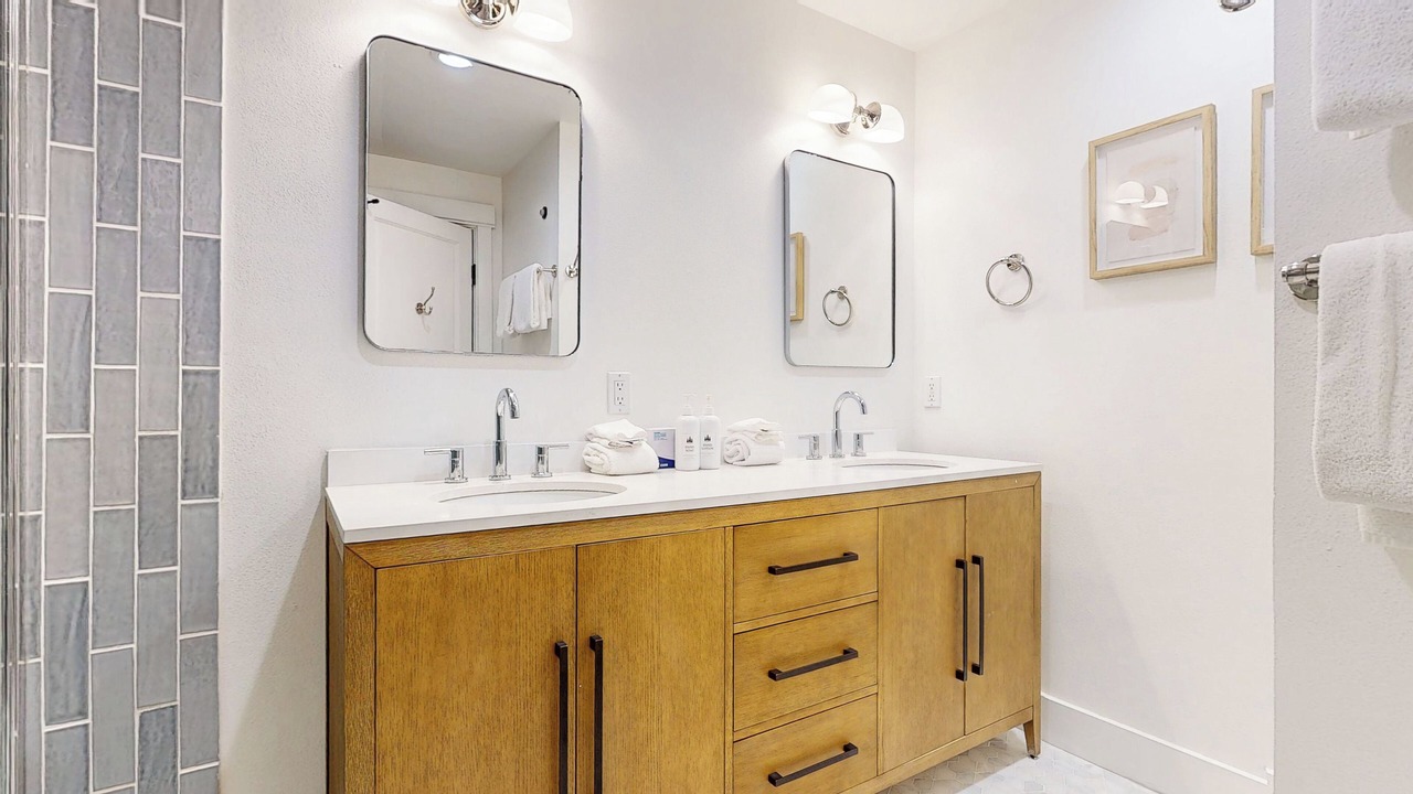 Photo of Bathroom in Mammoth Lakes