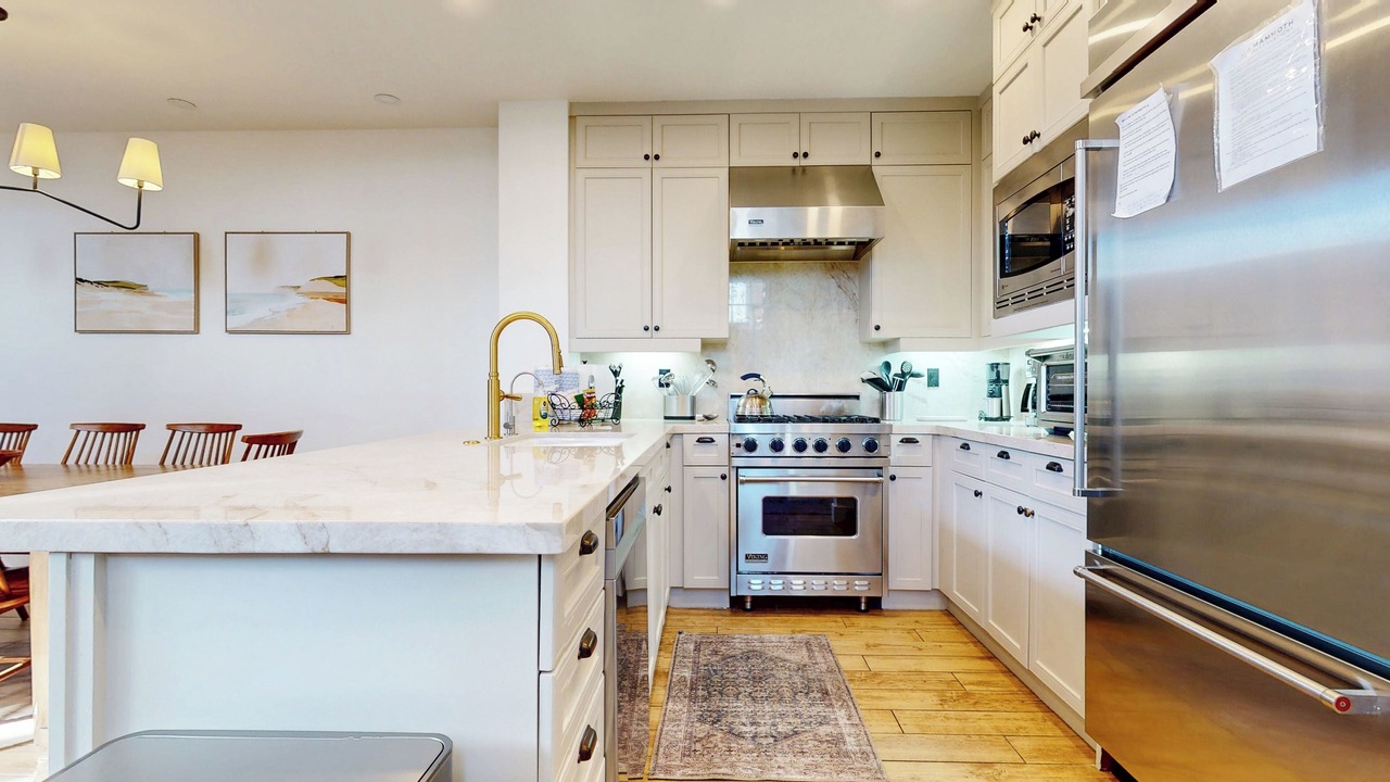Photo of Kitchen in Mammoth Lakes