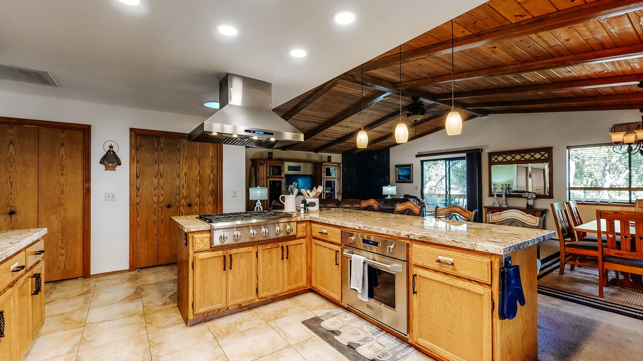 Photo of Kitchen in Groveland