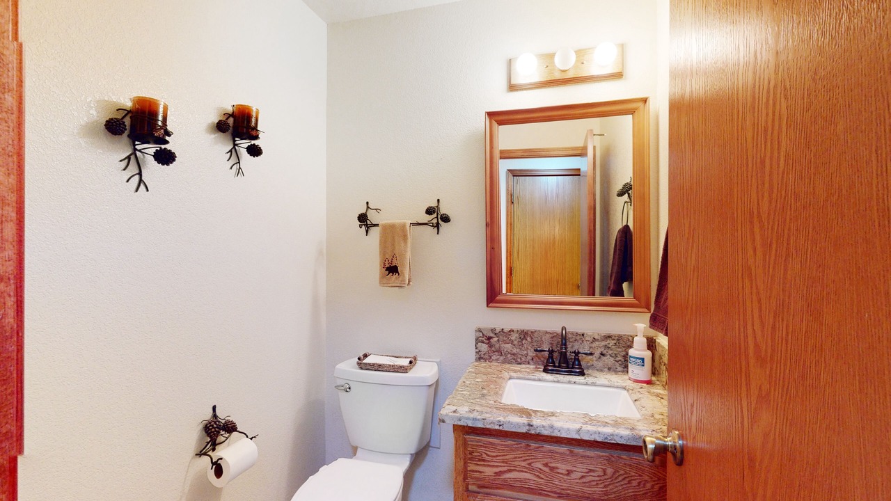 Photo of Bathroom in Groveland