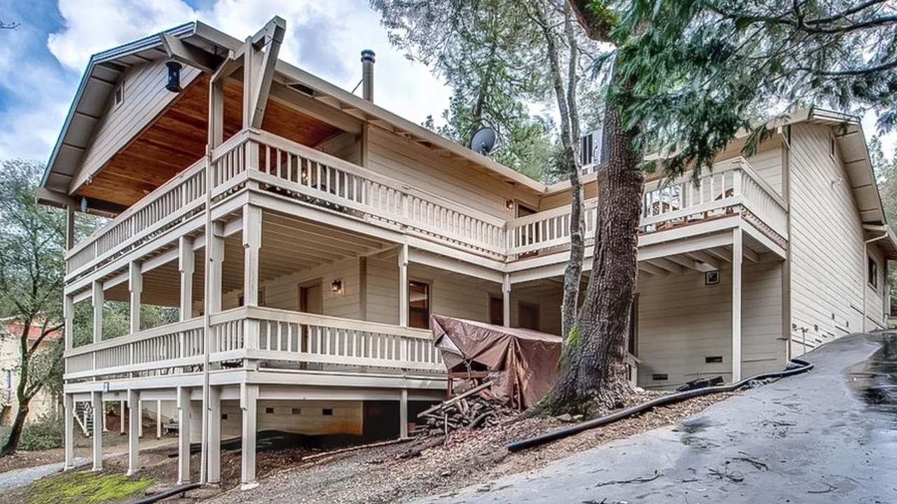 Photo of Outdoor in Groveland