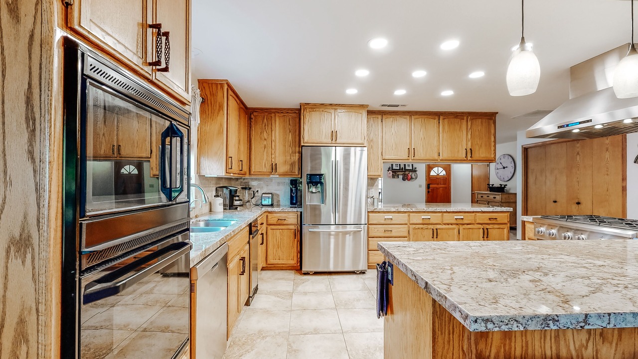 Photo of Kitchen in Groveland