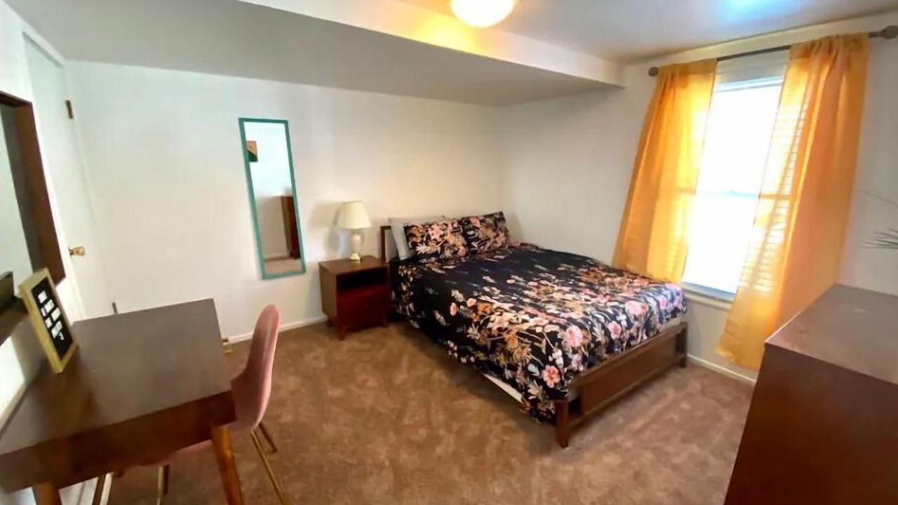 Photo of Bedroom in Crockett