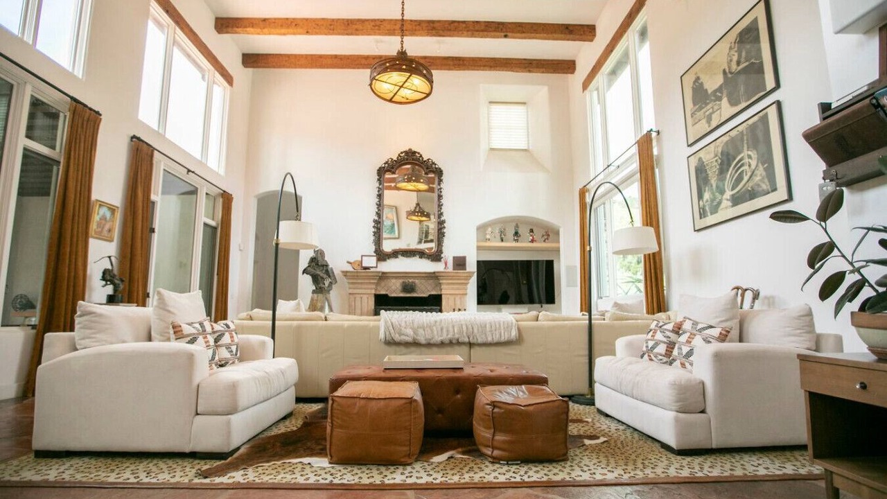 Photo of Livingroom in Salinas