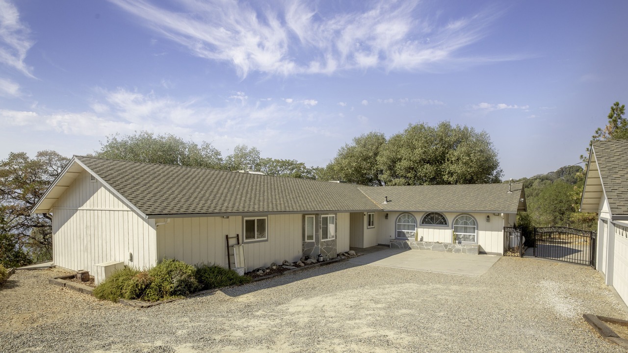Photo of Outdoor in Oakhurst