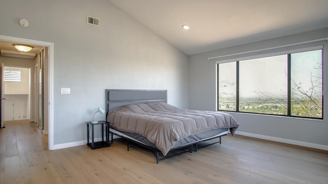 Photo of Bedroom in Hollister