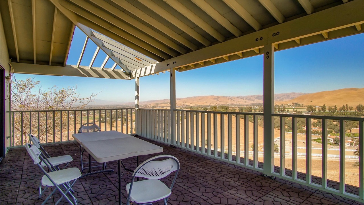 Photo of Outdoor in Hollister