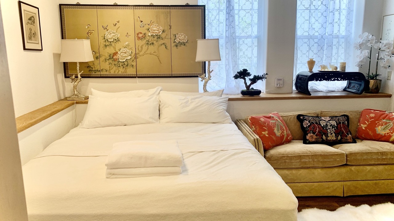 Photo of Bedroom in Castro Valley