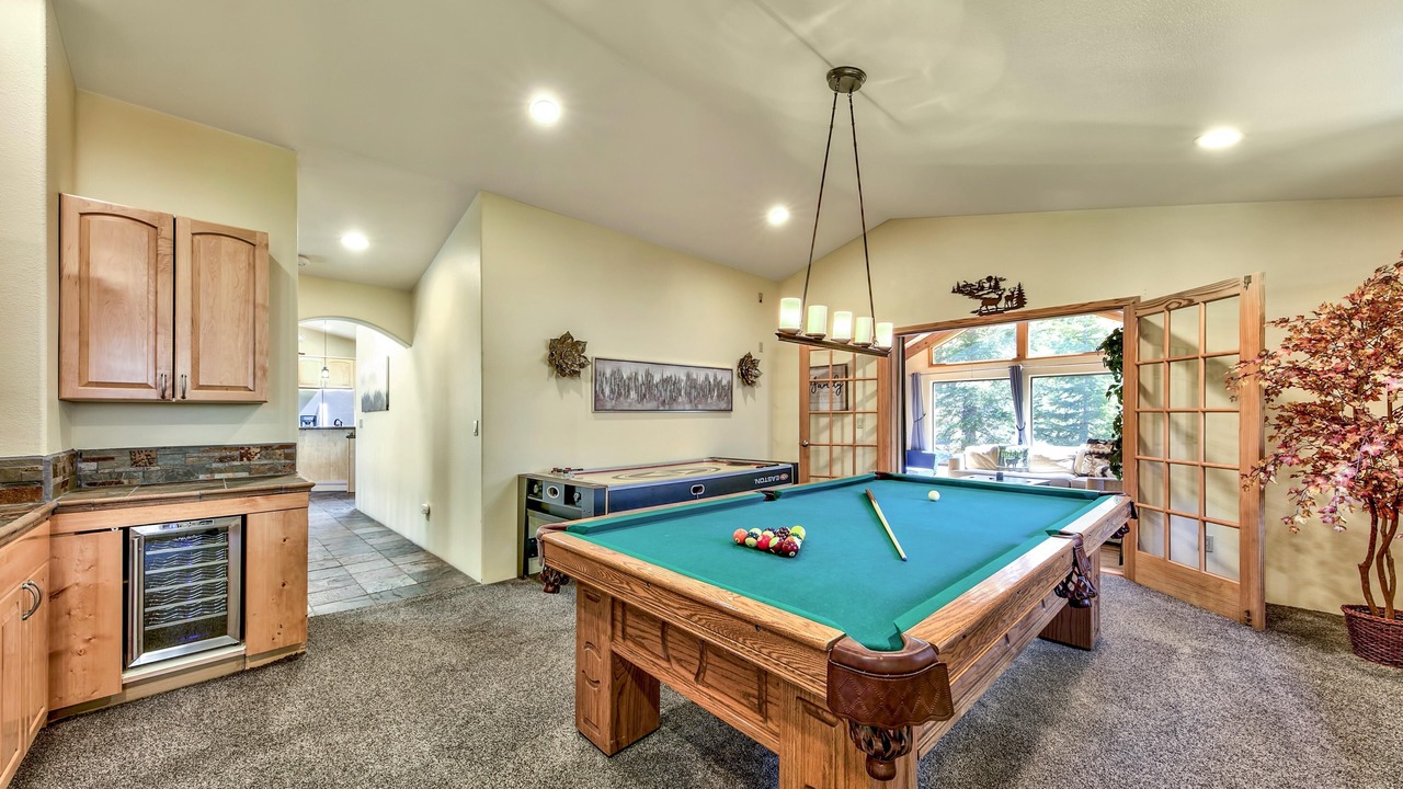 Photo of Bedroom in Country Club Estates