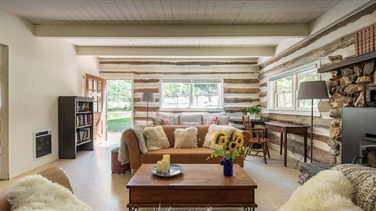Photo of Livingroom in Kernville