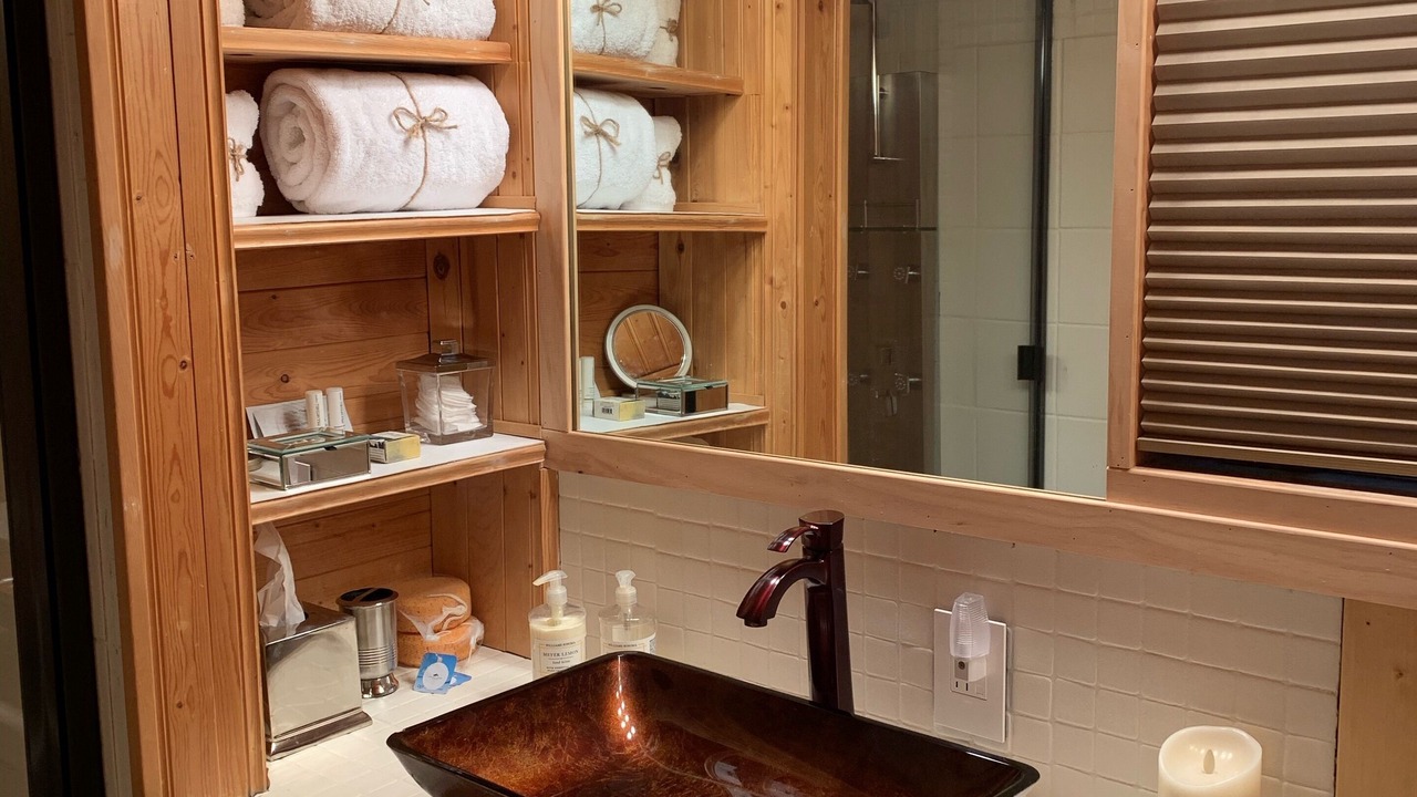Photo of Bathroom in Lincoln Park