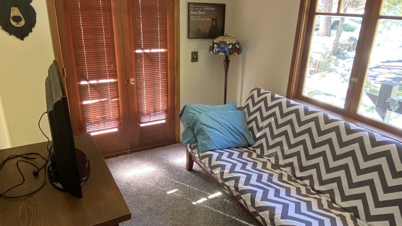 Photo of Livingroom in Mi-Wuk Village