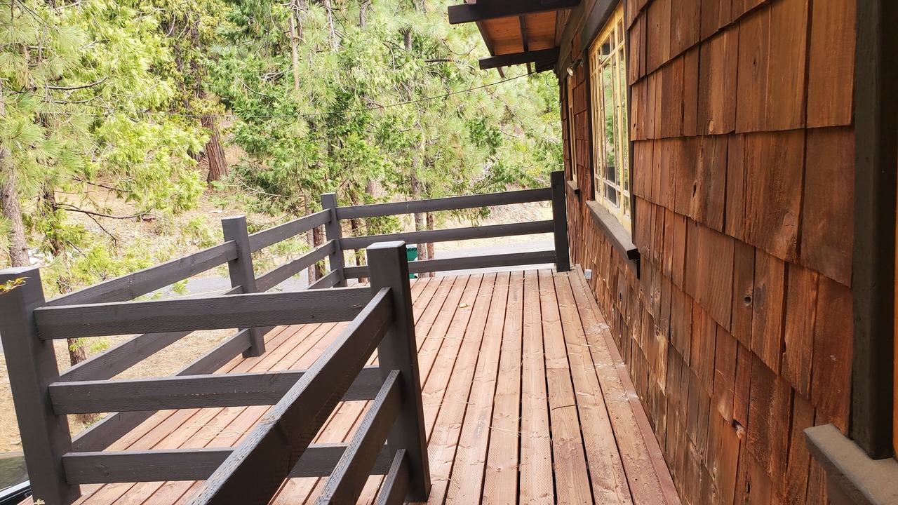Photo of Patio Balcony in Mi-Wuk Village