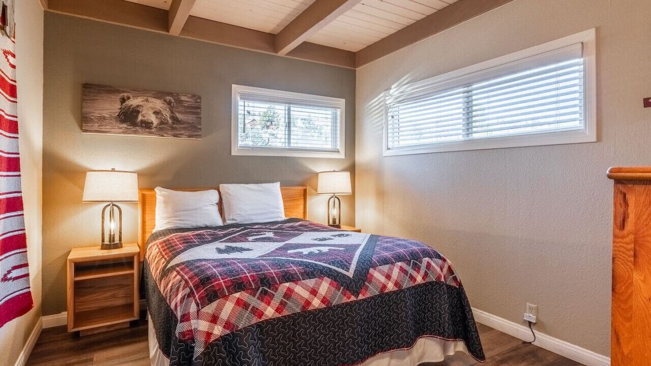 Photo of Bedroom in June Lake