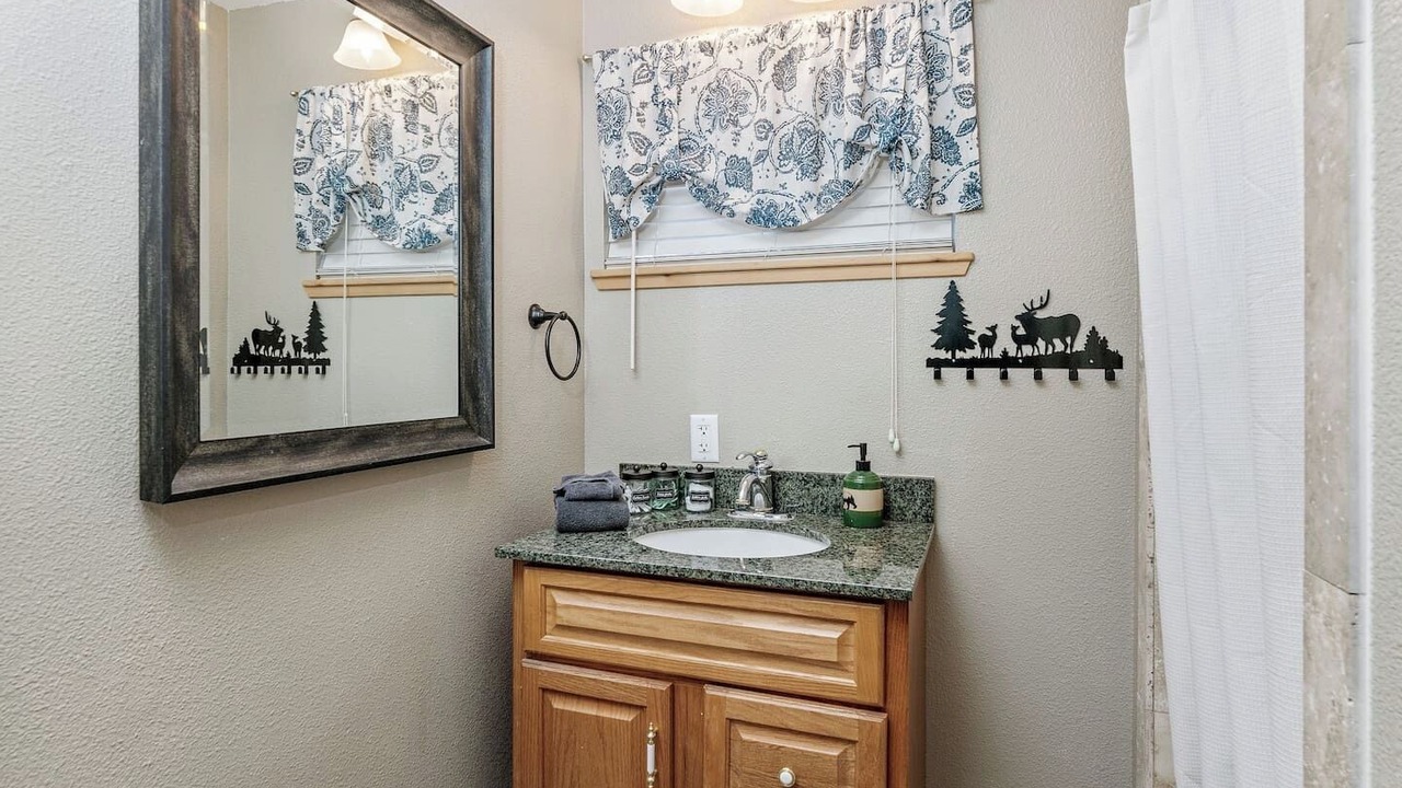 Photo of Bathroom in Big Bear Lake