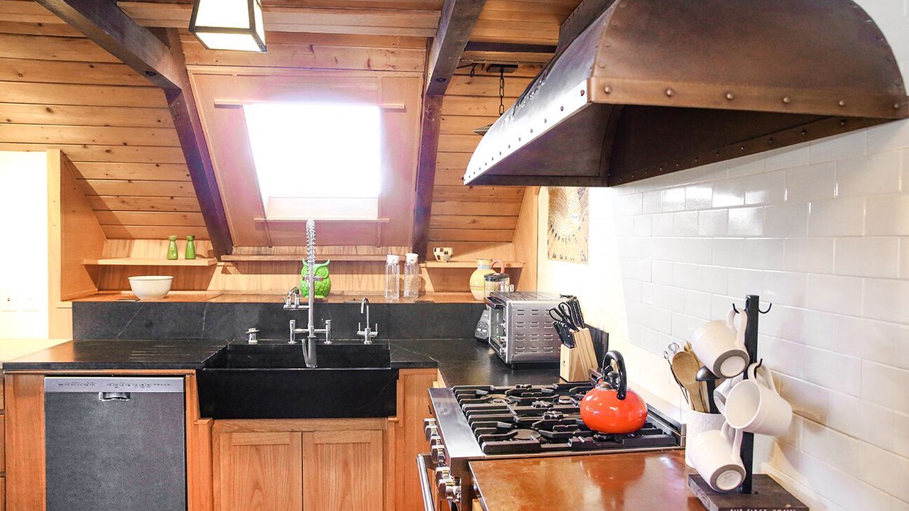 Photo of Kitchen in San Simeon