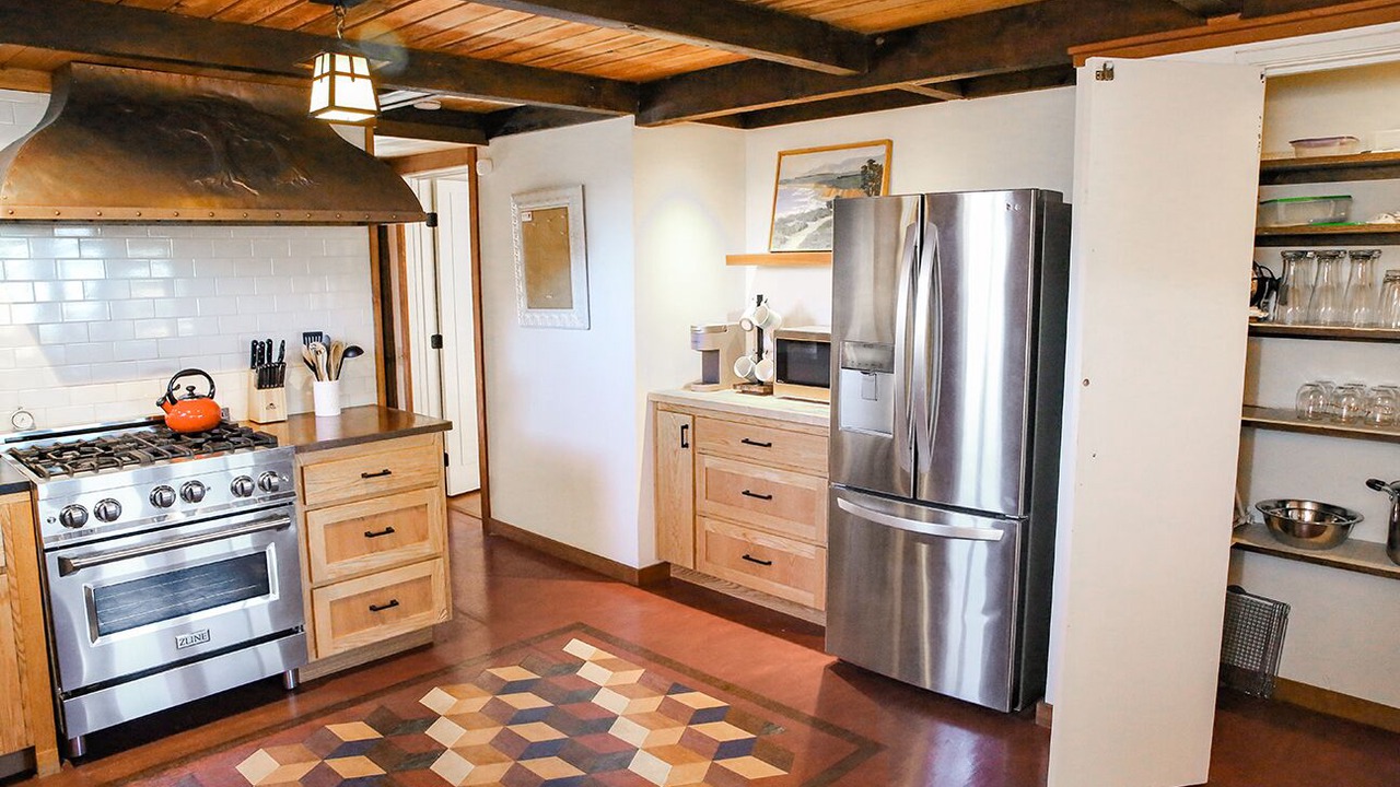 Photo of Kitchen in San Simeon