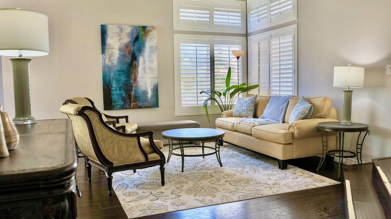 Photo of Livingroom in Green Valley
