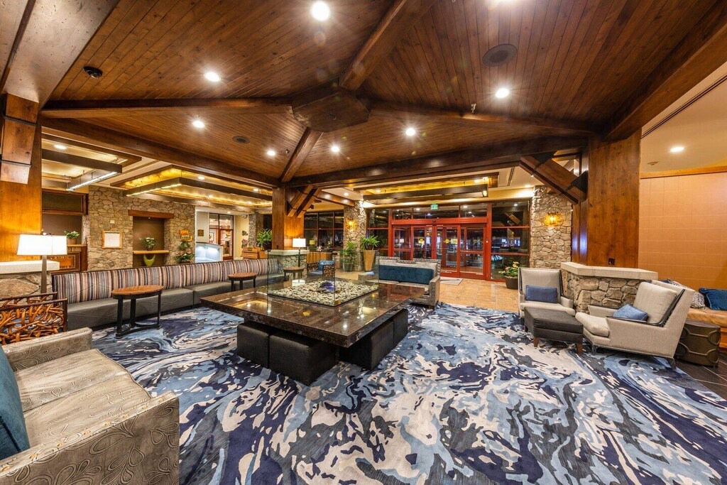 Photo of Livingroom in Stateline