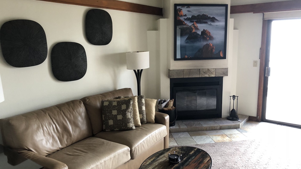 Photo of Livingroom in Carmel Highlands