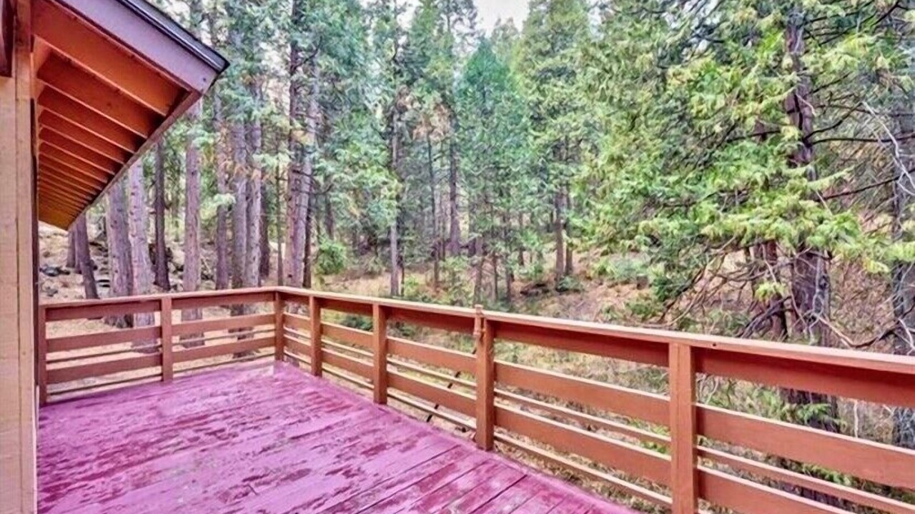 Photo of Patio Balcony in Fish Camp